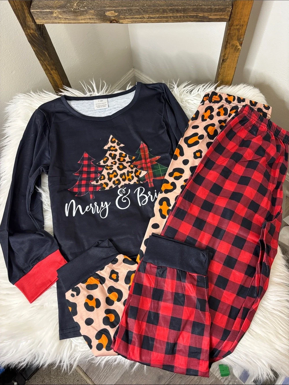 Kids Black 'Merry & Bright' Holiday Pajama Set Red Buffalo Plaid Pants Sz 7/8